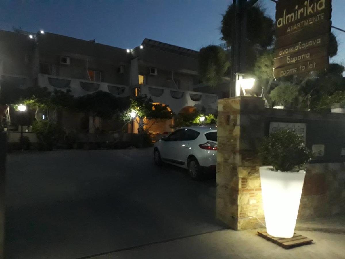 Almirikia Apartments มอร์เตรี ภายนอก รูปภาพ