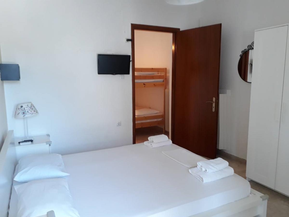 Almirikia Apartments มอร์เตรี ภายนอก รูปภาพ