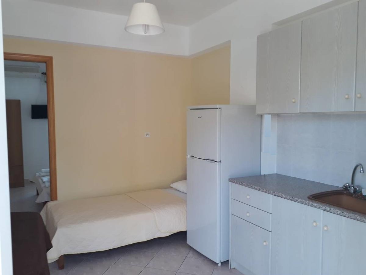 Almirikia Apartments มอร์เตรี ภายนอก รูปภาพ